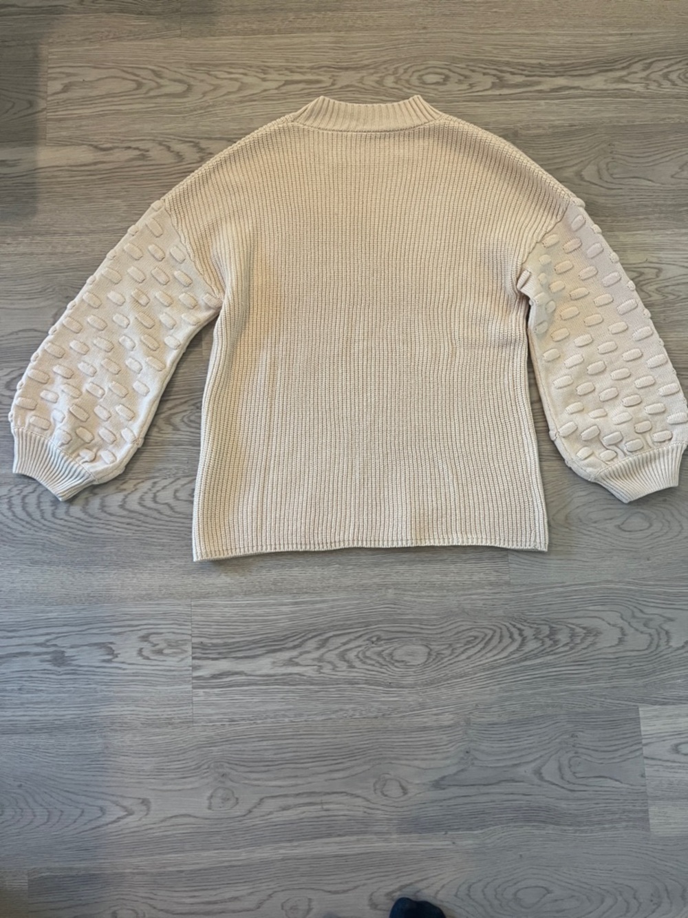 Cream Textured Balloon-Sleeve Women's Sweater